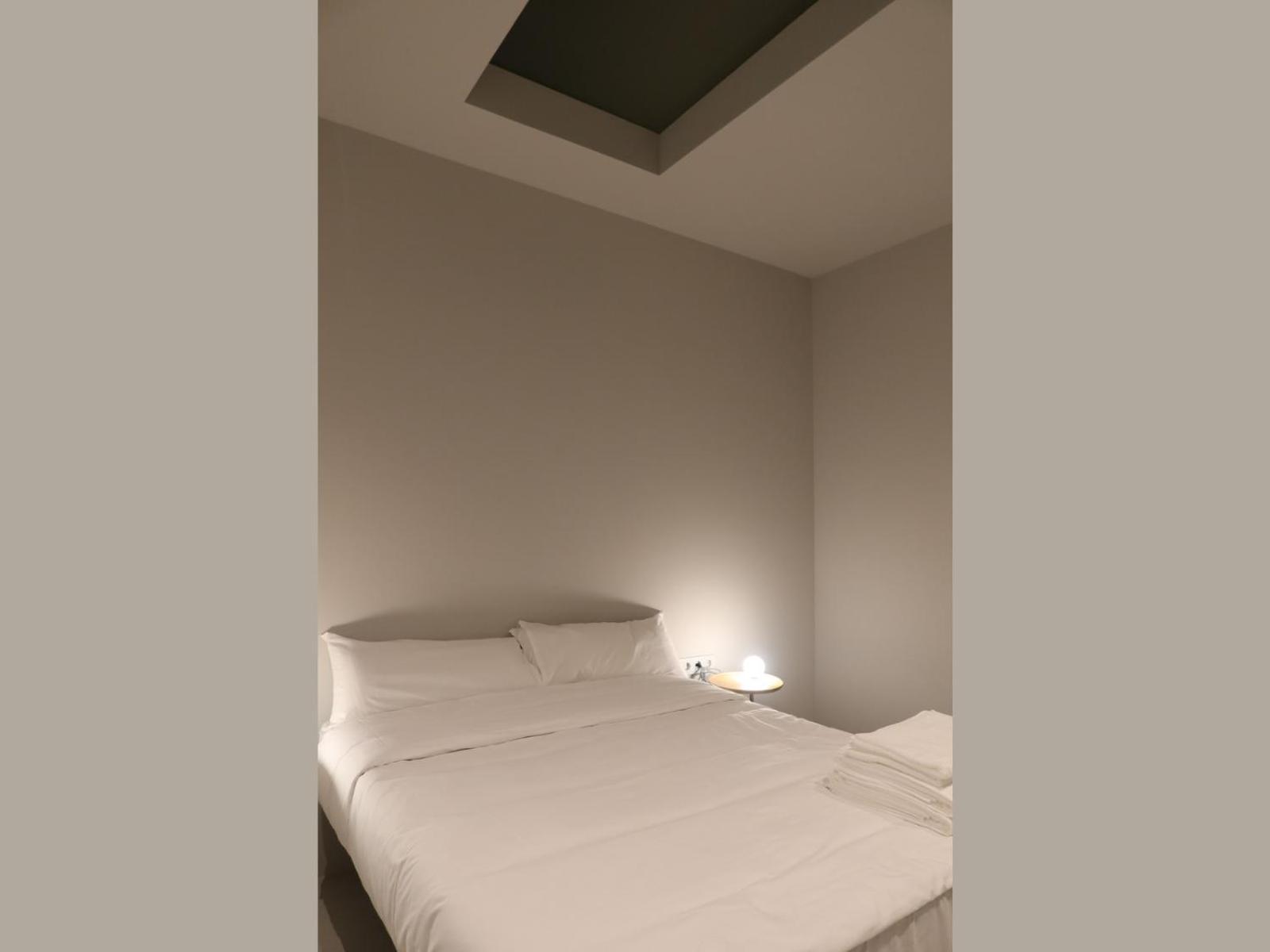Nuit Hotel Valence Extérieur photo