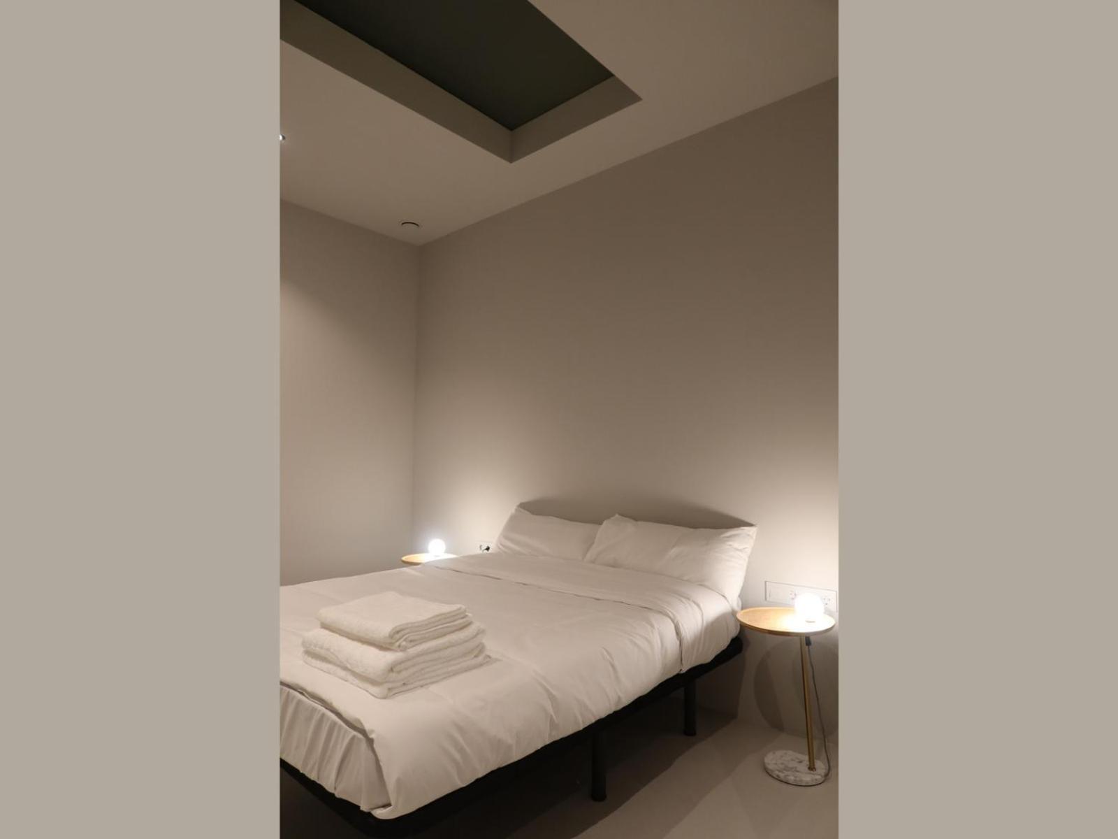 Nuit Hotel Valence Extérieur photo